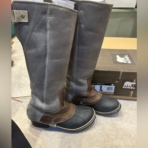 Womens gray Sorel Winter saddle boot Size 7.5